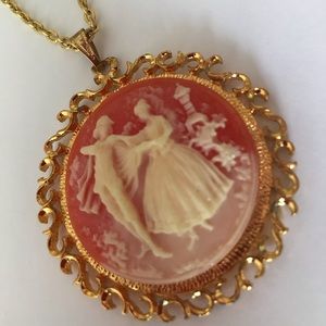 Vintage Faux cameo pendant necklace couple